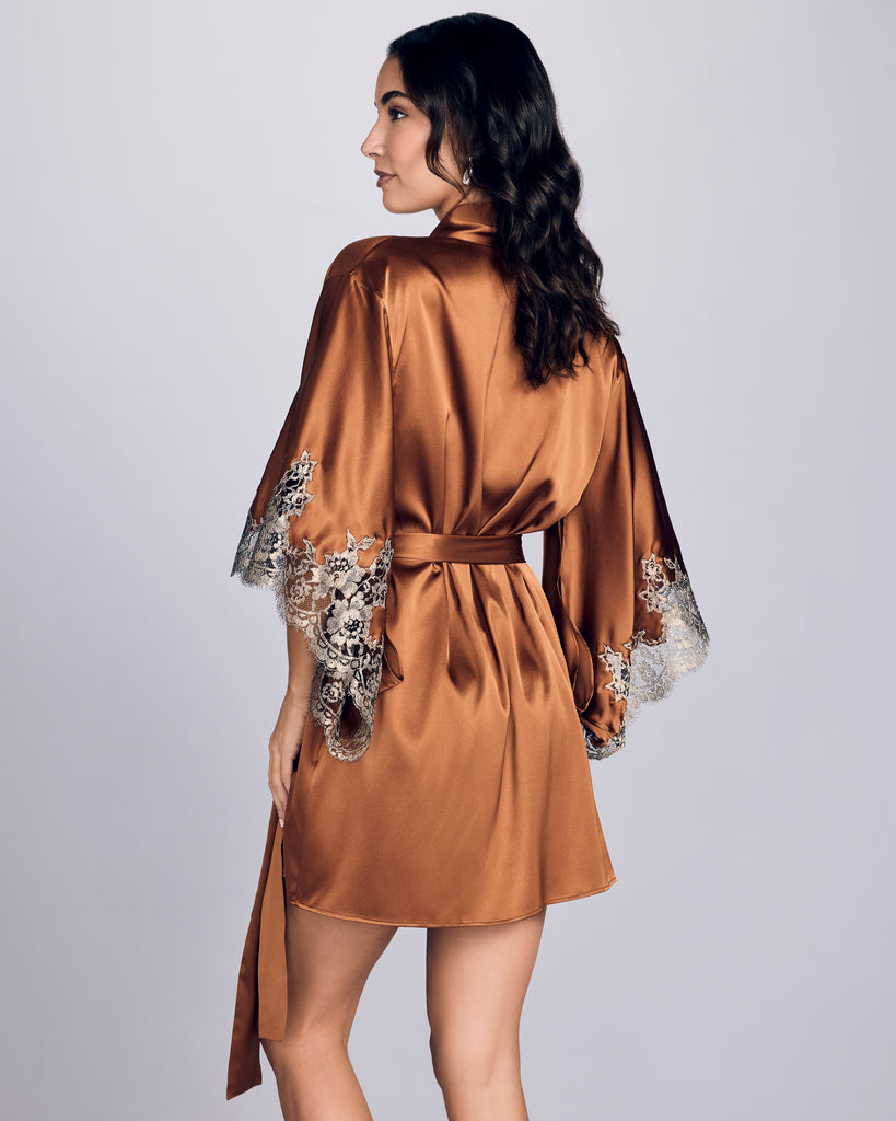 The Elsa Chestnut silk kimono robe from Emma Harris was created exclusively for Jane's Vanity in this luscious chestnut bronze silk.