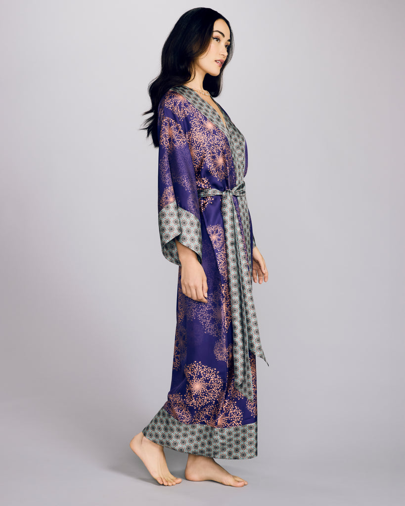 One-size cut is loose and easy on the Kobe Hanabi Violine robe from Karma on the Rocks, with 3/4 sleeves and an ankle length